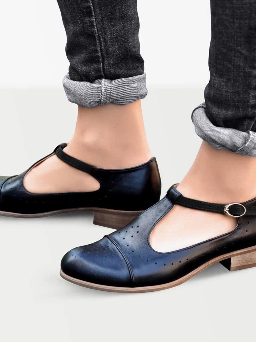 Julia Bo Block Heel Leather Mary Janes - Picture 6 of 6